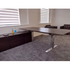 Walter Knoll Executive Electric Height adjustable Desk