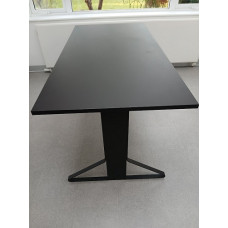 Artek Kaari Table - Rectangular with Black Top